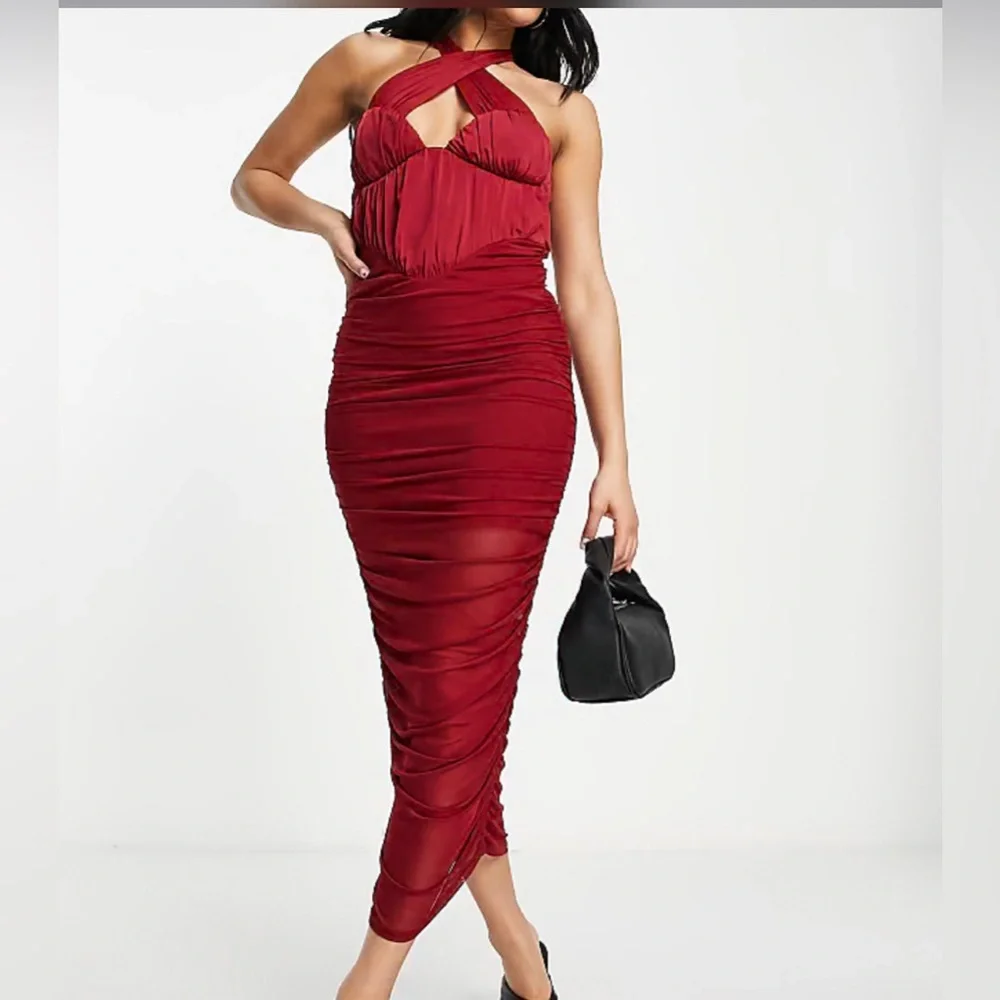 NWT ASOS DESIGN midi dress in ruched mesh with halter neck in red - Picture 1 of 4